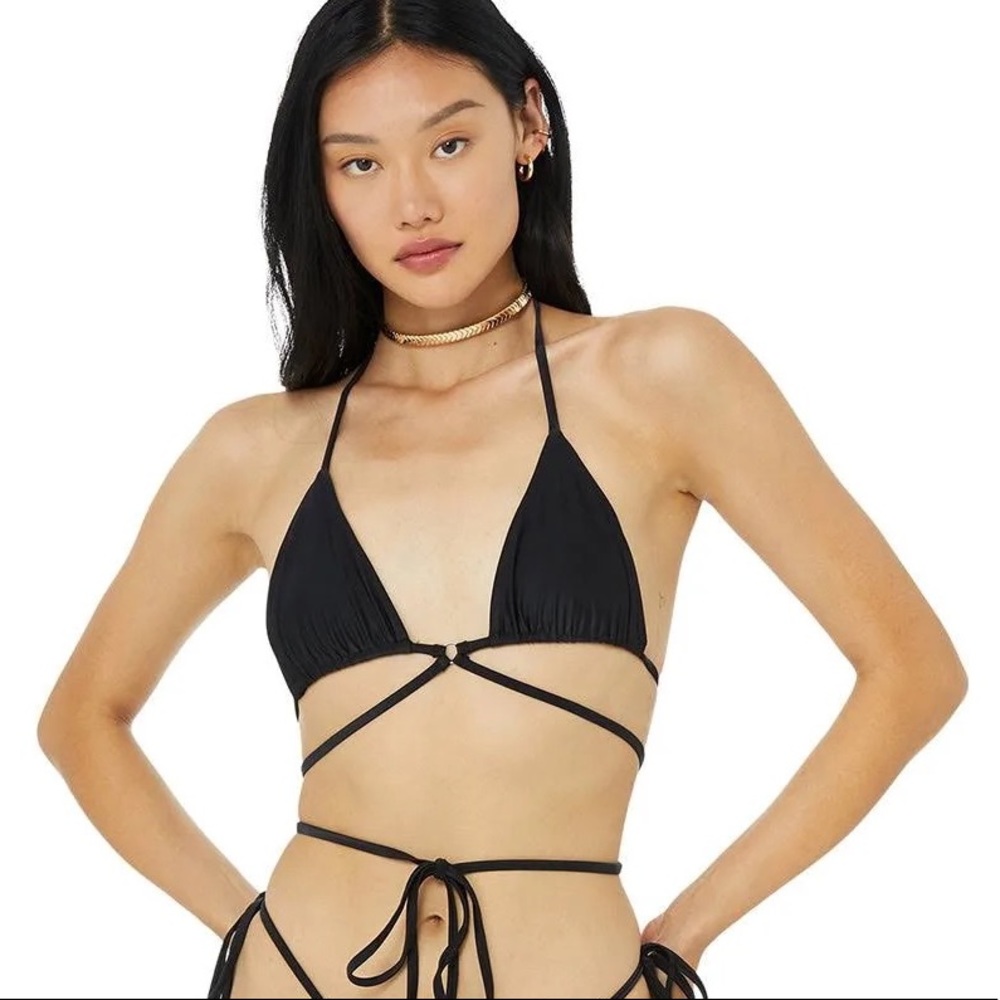 Frankie bikinis x alo yoga tatum satin bikini top NWT